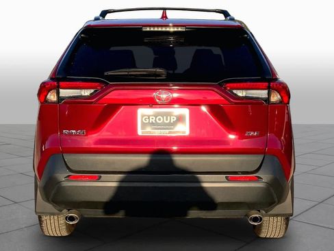 Used 2024 Toyota RAV4 XLE w/ Convenience Package FWD image 5