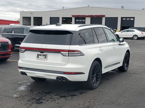 New 2026 Lincoln Aviator Reserve AWD/4WD image 4