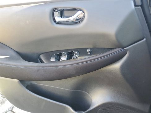 Certified 2021 Nissan Leaf SV w/ SV Technology Package image 18