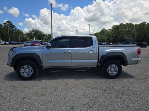 Used 2023 Toyota Tacoma SR5 RWD image 6
