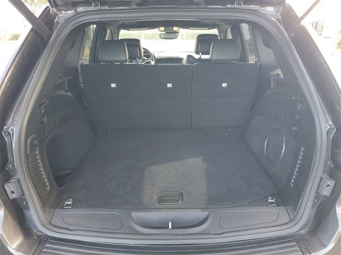 Used 2021 Jeep Grand Cherokee Laredo X image 7