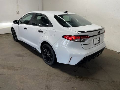 Used 2021 Toyota Corolla SE w/ Carpet Mat Package (TMS) image 7