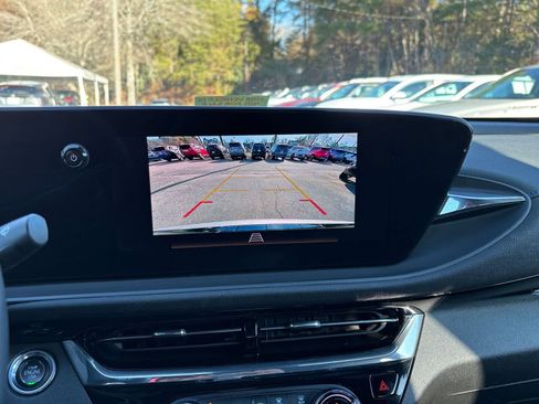 Used 2025 Buick Envista Sport Touring image 17