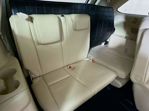 Used 2017 Toyota Highlander Limited image 28