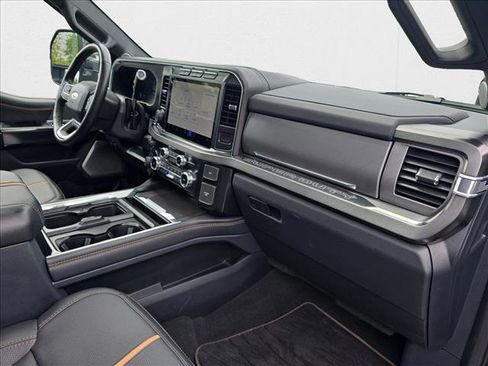 Used 2024 Ford F250 Platinum image 25