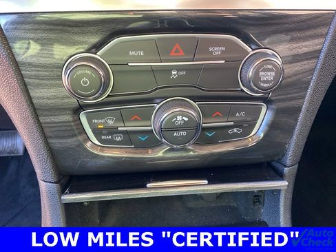 Used 2021 Chrysler 300 Touring w/ Sport Appearance Package image 33