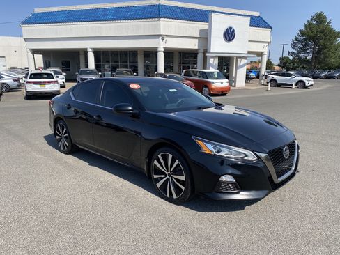 Used 2021 Nissan Altima 2.5 SR FWD image 39