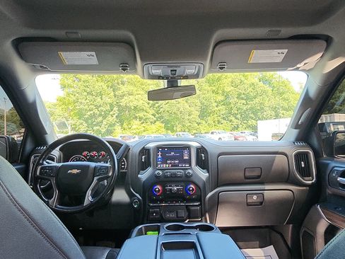 Used 2021 Chevrolet Silverado 1500 LT AWD/4WD image 24