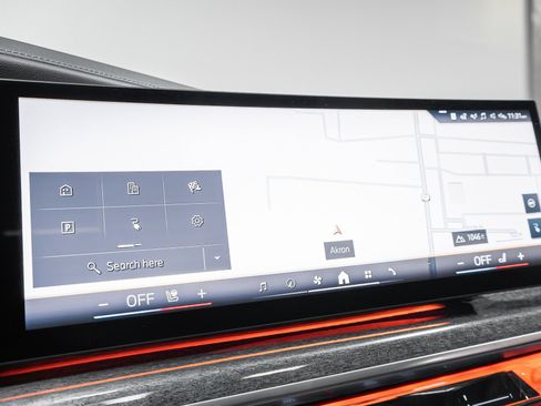 Used 2023 BMW i7 xDrive60 image 71