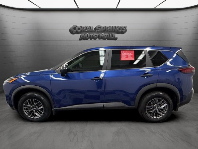 Used 2023 Nissan Rogue S AWD/4WD image 4