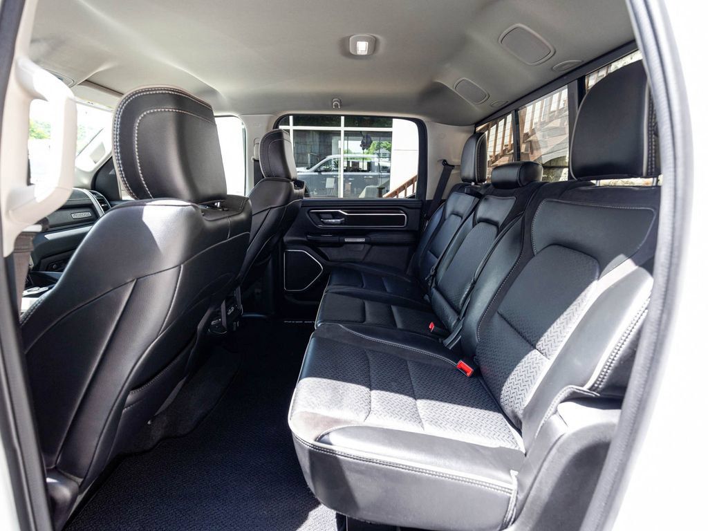 Used 2022 RAM 1500 Laramie AWD/4WD image 27