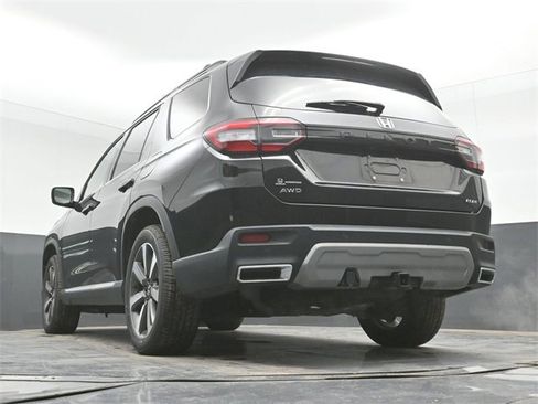 Used 2023 Honda Pilot Elite image 47