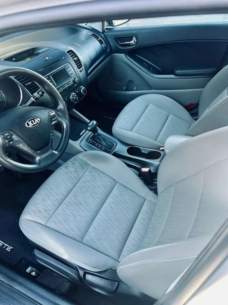 Used 2016 Kia Forte LX FWD image 18