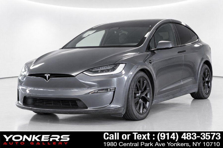 Used 2023 Tesla Model X Plaid AWD/4WD image 2