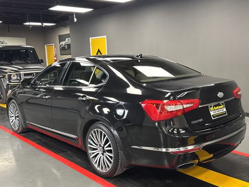 Used 2015 Kia Cadenza Premium w/ Technology Package image 3