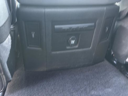 Used 2018 RAM 1500 SLT image 11