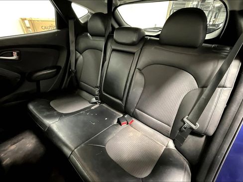 Used 2012 Hyundai Tucson GLS image 32