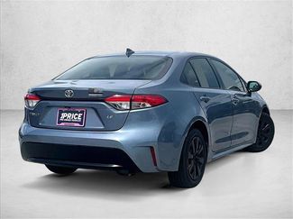 Used 2020 Toyota Corolla LE FWD video 2