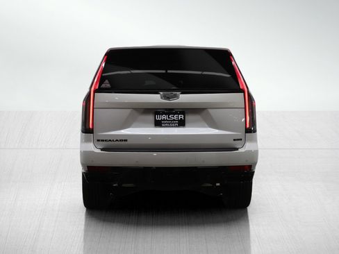 Used 2023 Cadillac Escalade ESV Sport Platinum w/ LPO, ONYX Package image 4