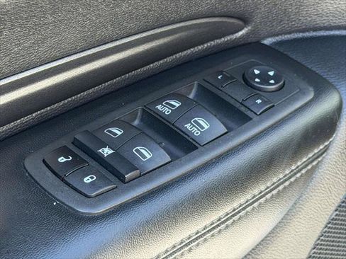 Used 2022 Dodge Durango SXT AWD/4WD image 19