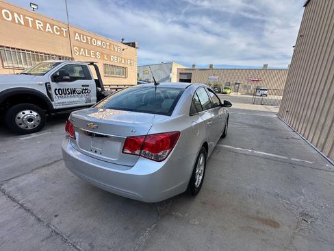 Used 2014 Chevrolet Cruze LT FWD image 4