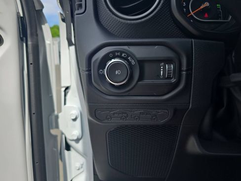 New 2026 Jeep Wrangler Unlimited Rubicon 392 w/ Quick Order Package 27X Moab AWD/4WD image 26