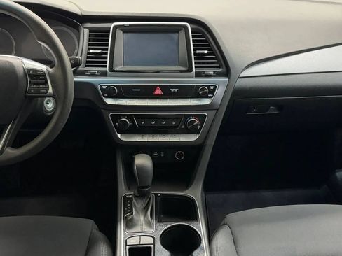 Used 2018 Hyundai Sonata SE FWD image 22