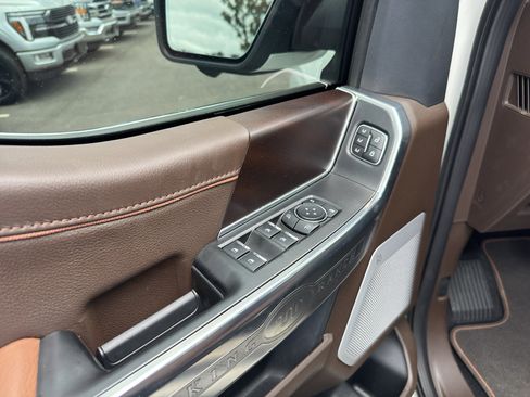 Used 2025 Ford F150 King Ranch AWD/4WD image 11