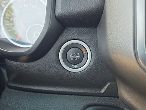 Certified 2025 RAM 1500 Big Horn image 25