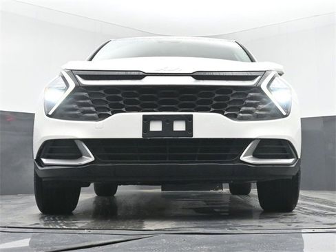 Used 2023 Kia Sportage LX image 42