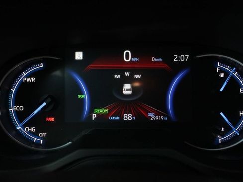 Used 2025 Toyota RAV4 LE AWD/4WD image 36