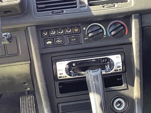 Used 1990 Acura Legend Base image 23