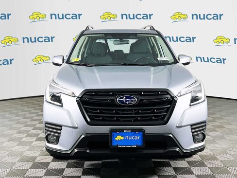 Used 2023 Subaru Forester Premium AWD/4WD image 2