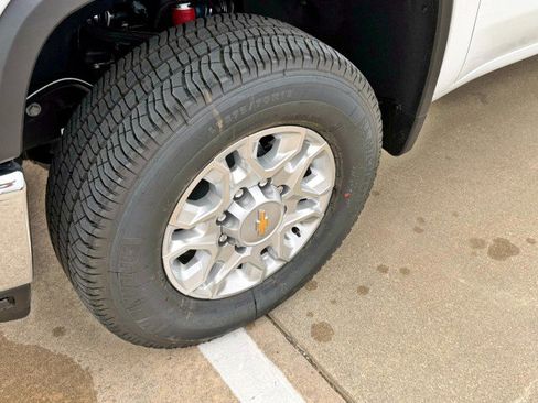 New 2026 Chevrolet Silverado 2500 LT image 11