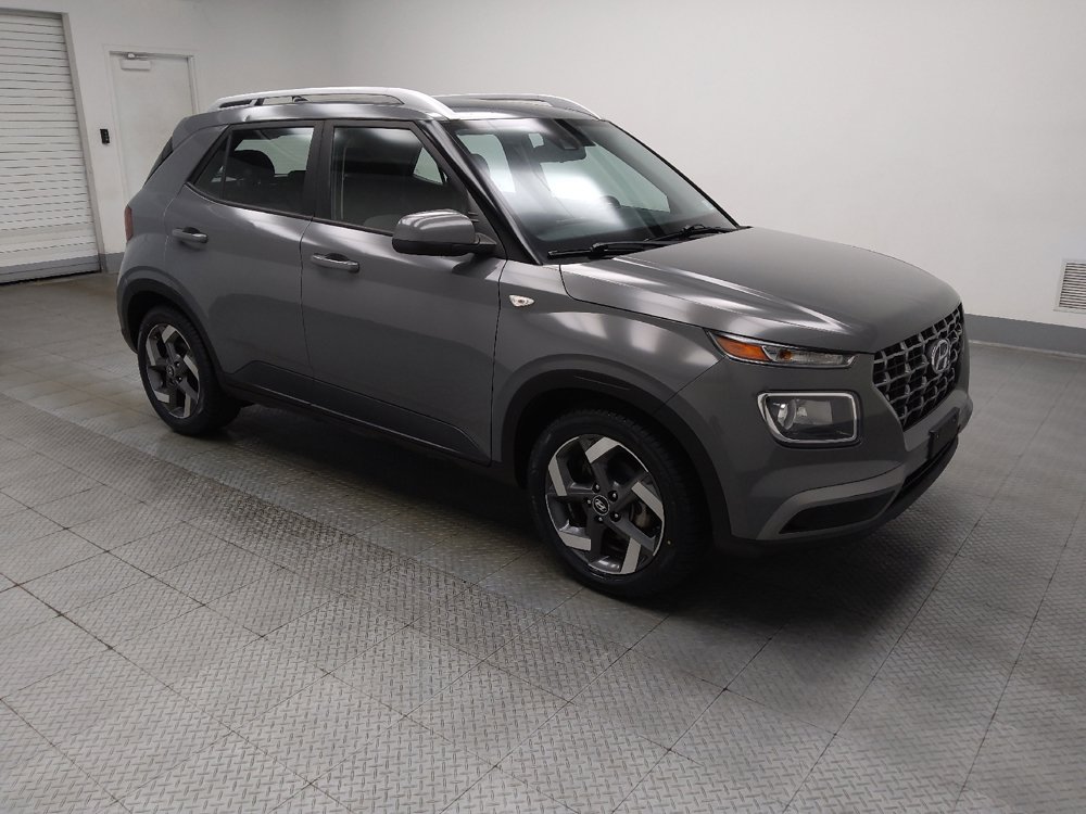 Used 2021 Hyundai Venue SEL FWD image 11