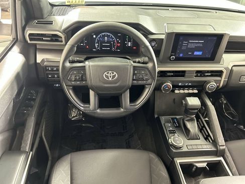 Used 2025 Toyota Tacoma SR5 image 21
