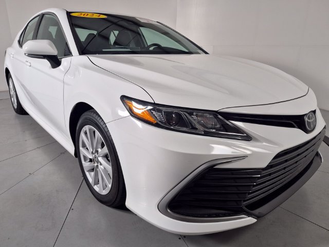 Certified 2024 Toyota Camry LE FWD image 6