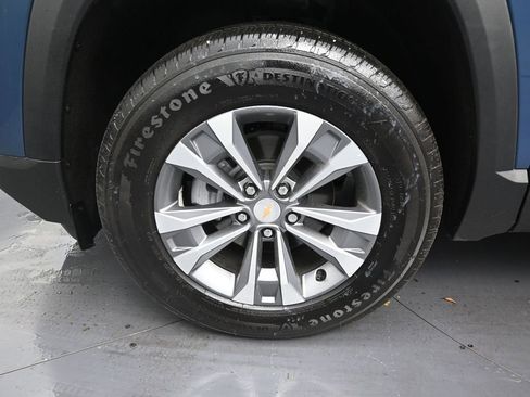Used 2026 Chevrolet Equinox LT FWD image 9