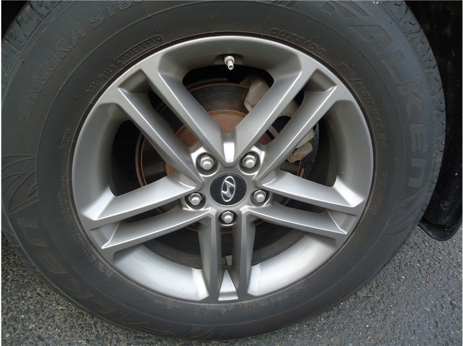 Used 2017 Hyundai Santa Fe Sport AWD/4WD image 30