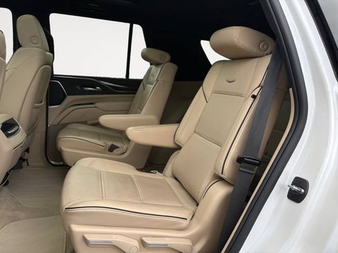 Certified 2024 Cadillac Escalade Premium Luxury AWD/4WD image 13