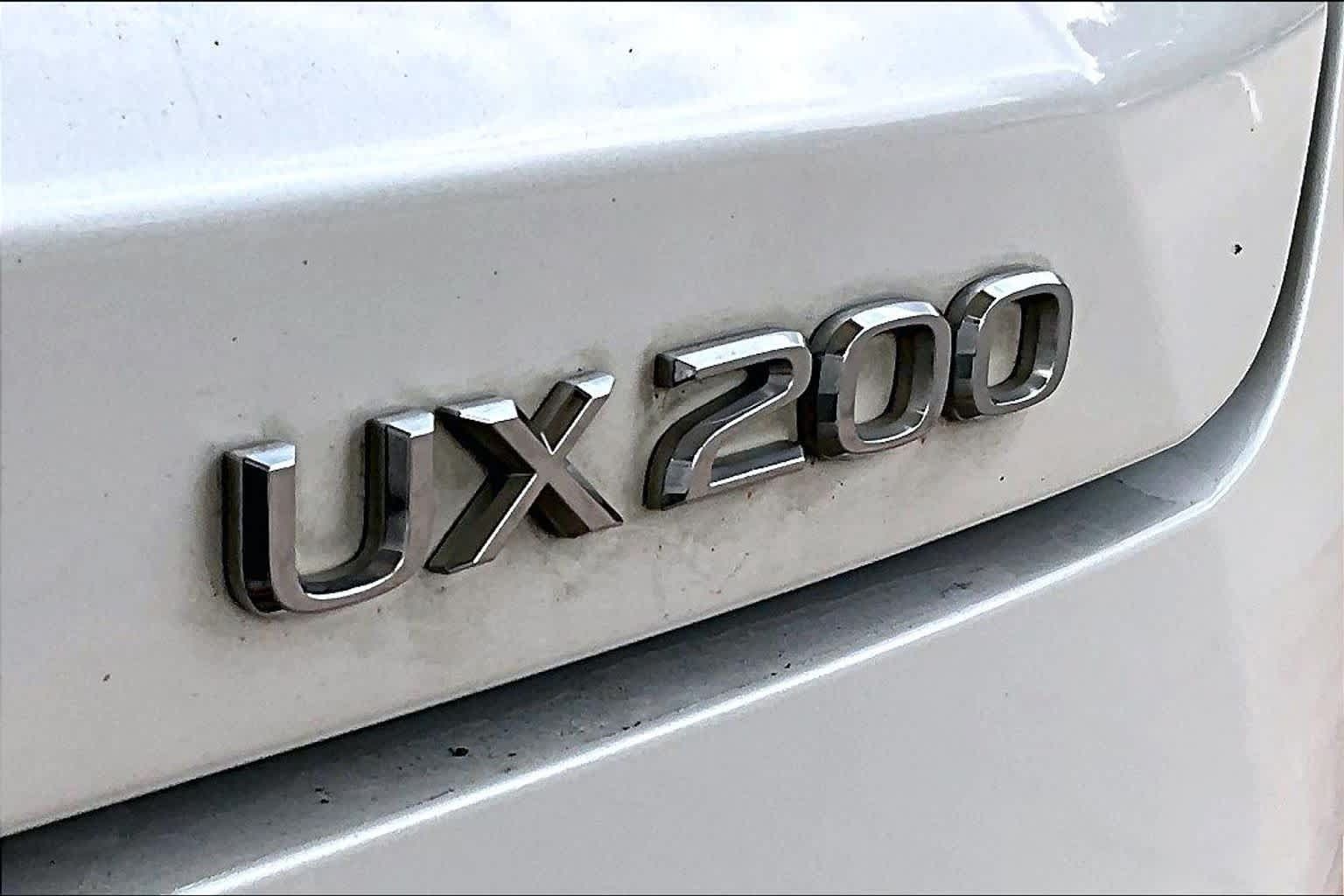 Used 2019 Lexus UX 200 FWD image 28