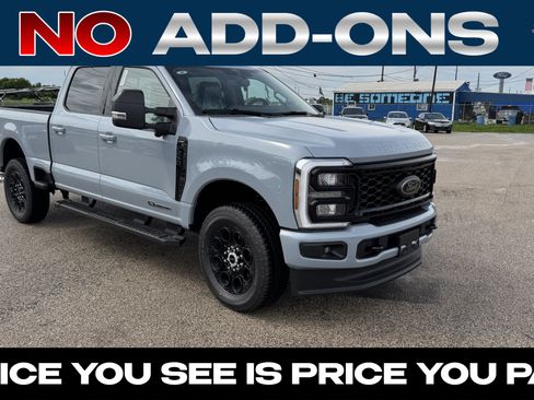 New 2026 Ford F250 Lariat w/ Black Appearance Package AWD/4WD image 1