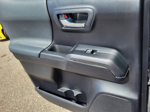 Certified 2020 Toyota Tacoma TRD Sport w/ Technology Package image 19