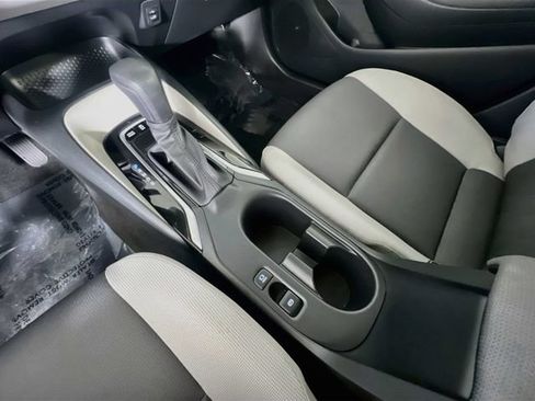 Used 2025 Toyota Corolla LE FWD image 25