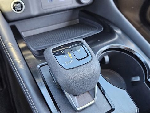 Used 2023 Nissan Rogue SL w/ SL Premium Package image 23