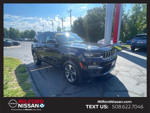 Used 2024 Jeep Grand Cherokee Limited 4xe AWD/4WD image 8