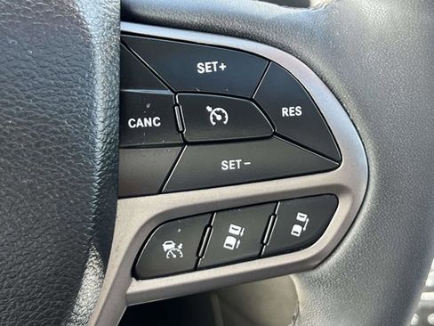 Certified 2022 Jeep Cherokee Limited image 22