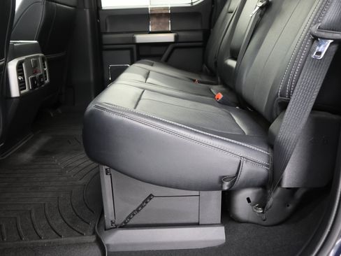 Used 2022 Ford F350 Lariat w/ Black Appearance Package AWD/4WD image 41