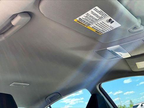 Used 2025 Nissan Altima 2.5 SV FWD image 22