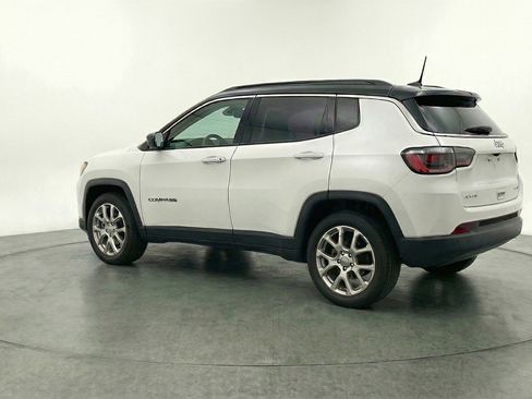 Used 2025 Jeep Compass Limited AWD/4WD image 6